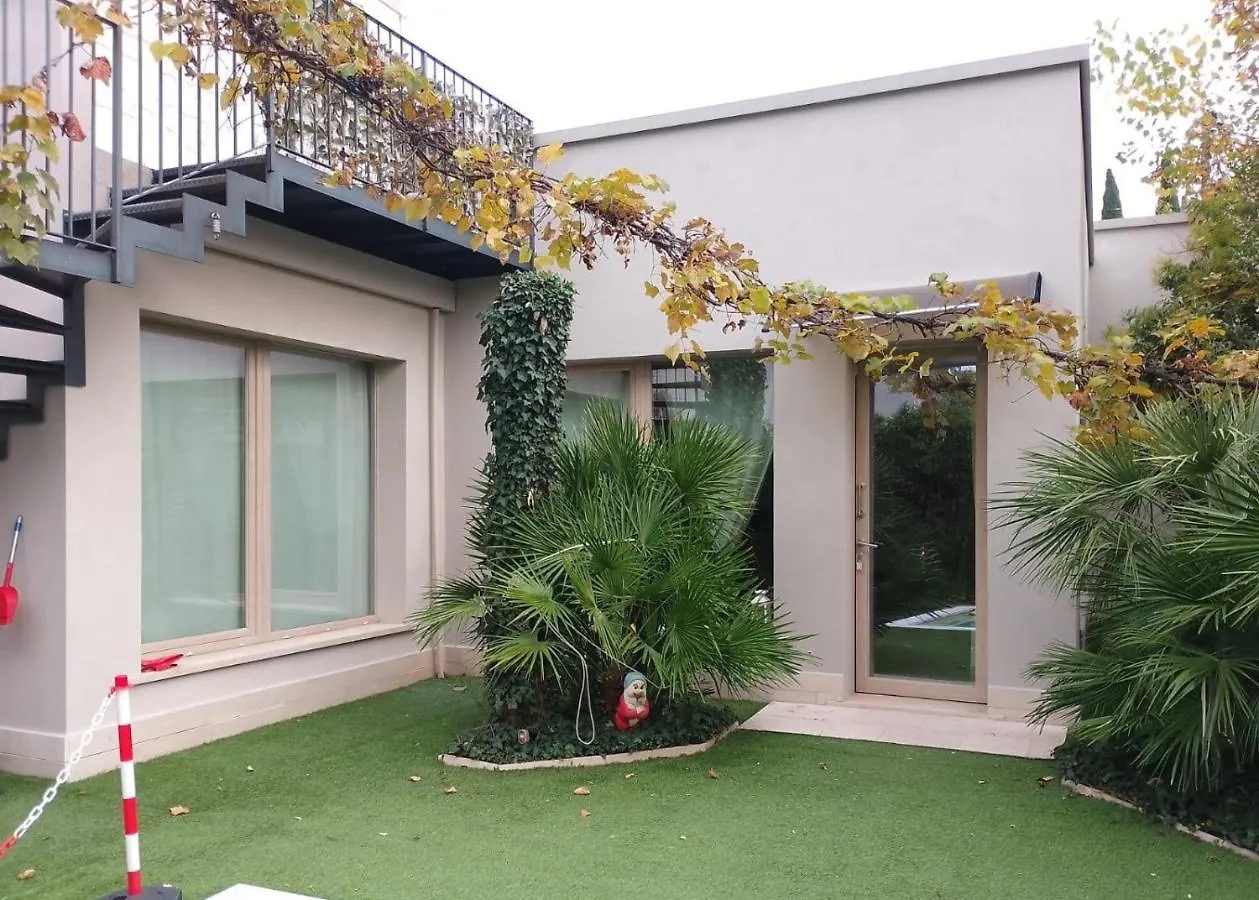 Apartment Suite Mimosa Con Piscina - Affitti Brevi Italia Sirmione