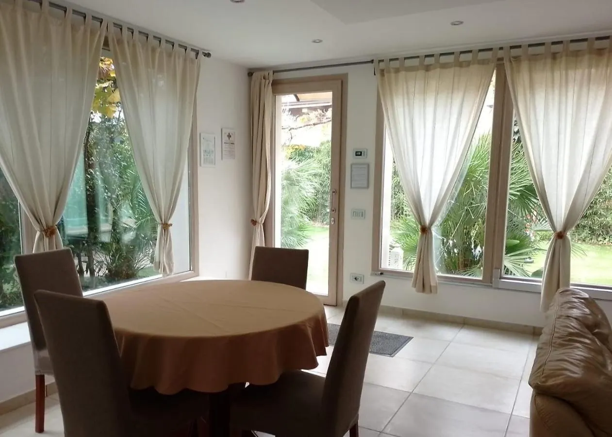 Suite Mimosa Con Piscina - Affitti Brevi Italia Sirmione