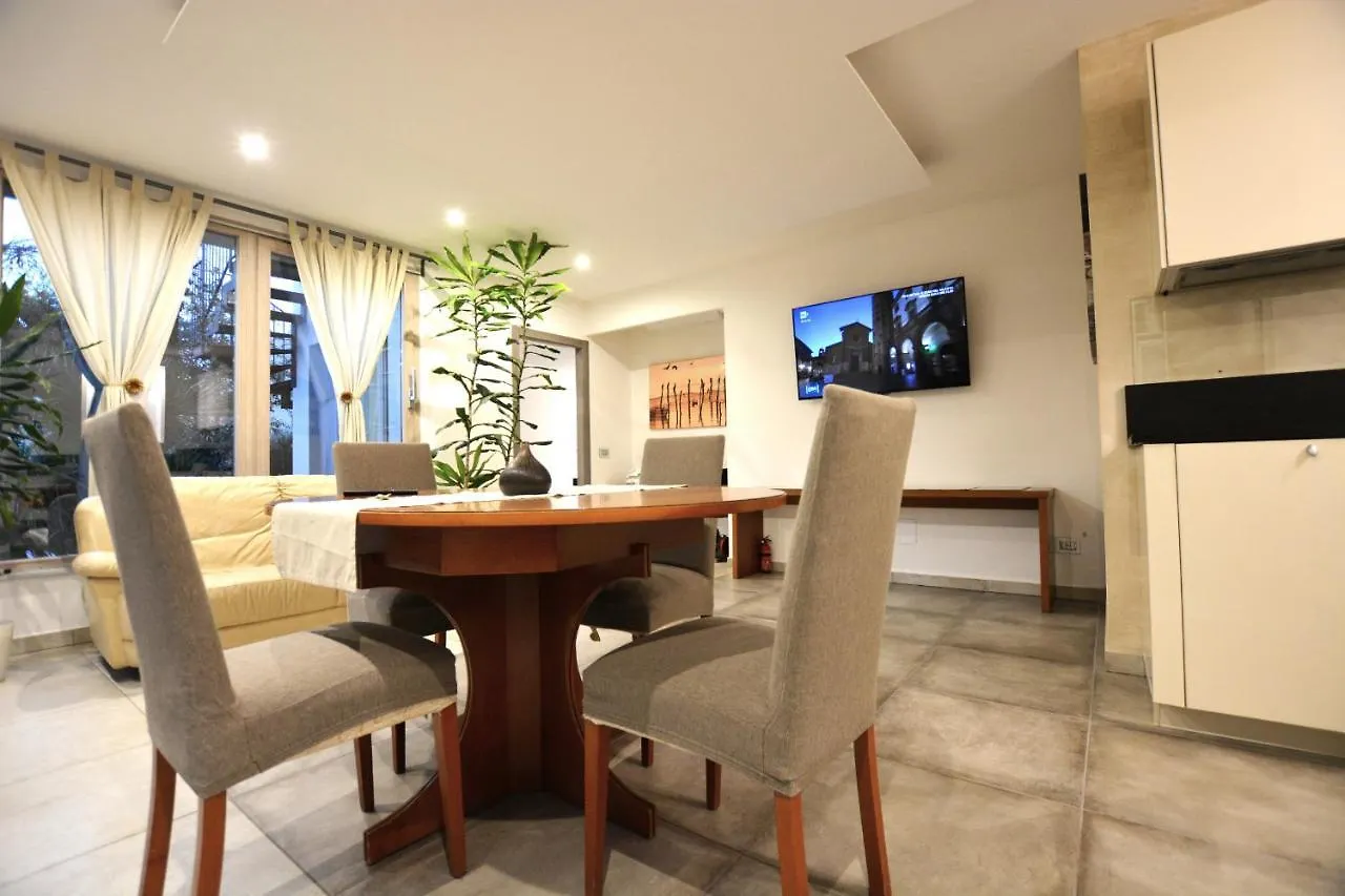 Suite Mimosa Con Piscina - Affitti Brevi Italia Sirmione Italy