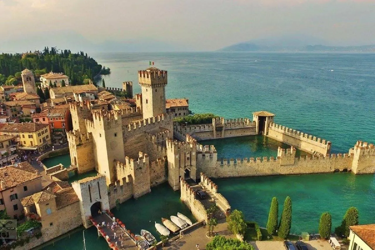 Suite Mimosa Con Piscina - Affitti Brevi Italia Sirmione