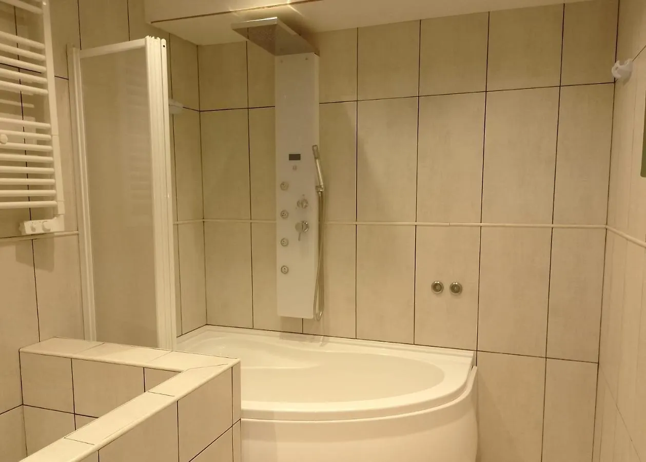 Suite Mimosa Con Piscina - Affitti Brevi Italia Sirmione Apartment